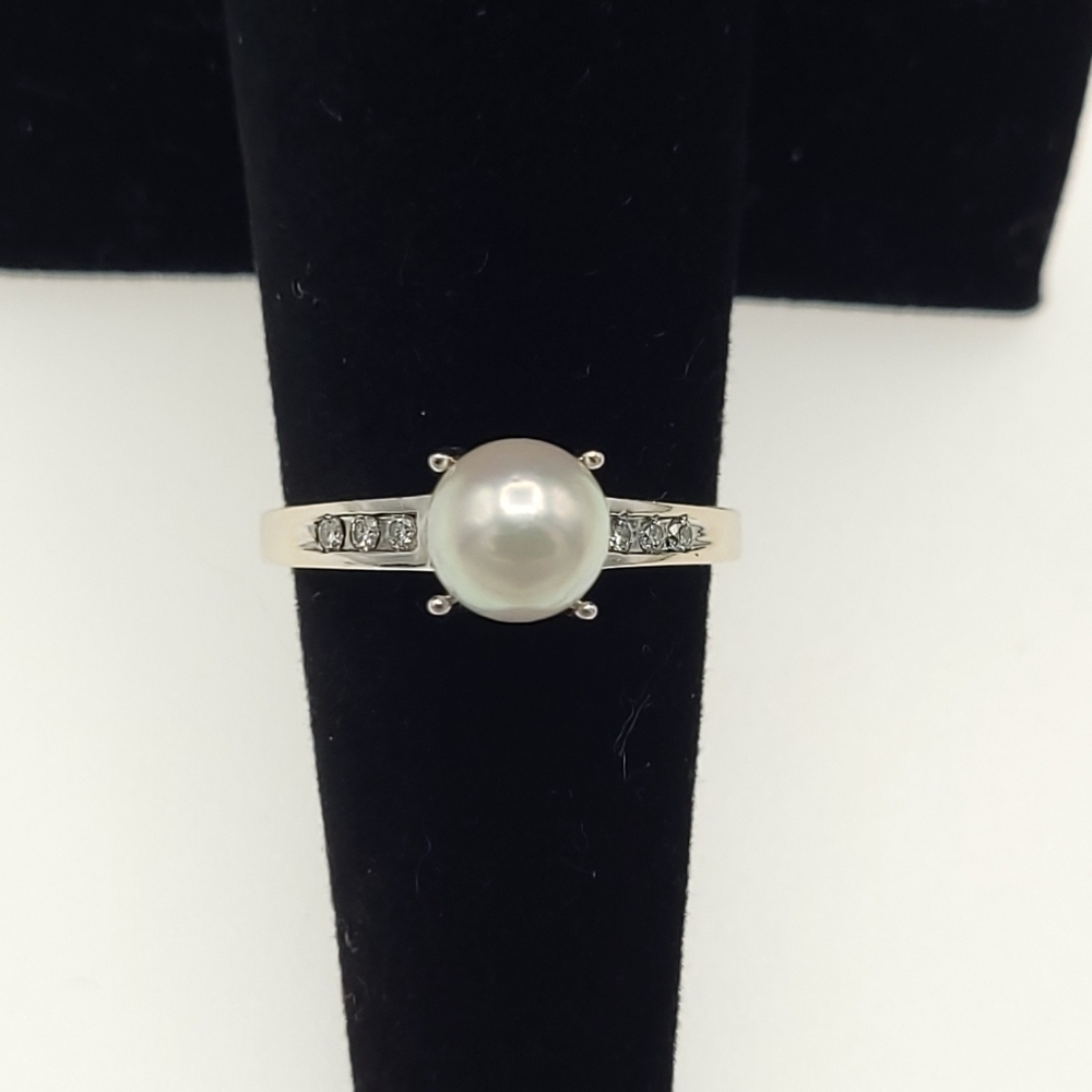 14k white gold pearl ring